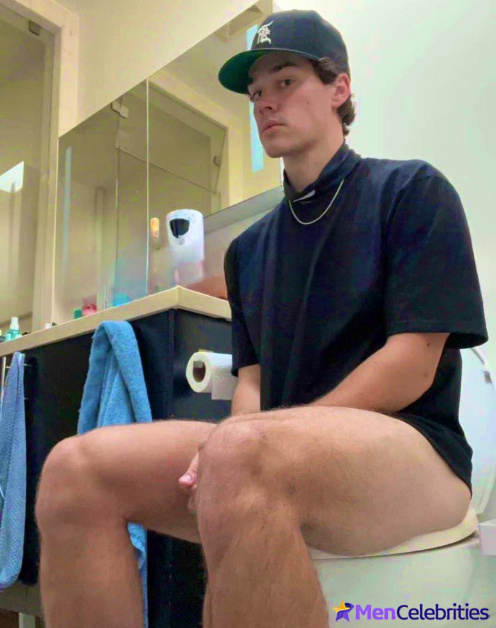 Noah Beck nude and wet underwear photos