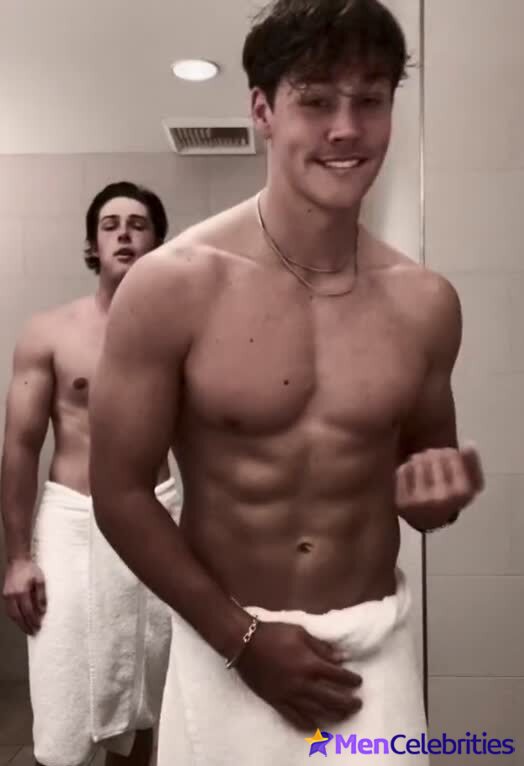 Noah Beck nude and wet underwear photos