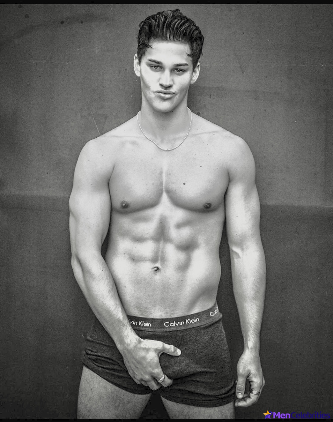 Noah Beck dick bulge and shirtless underwear pics