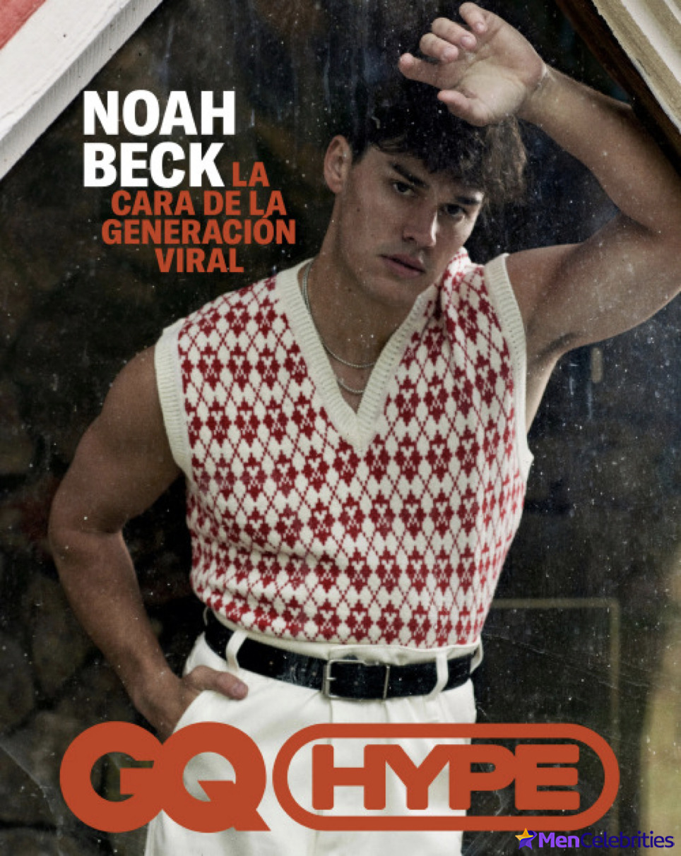 Noah Beck dick bulge and shirtless underwear pics