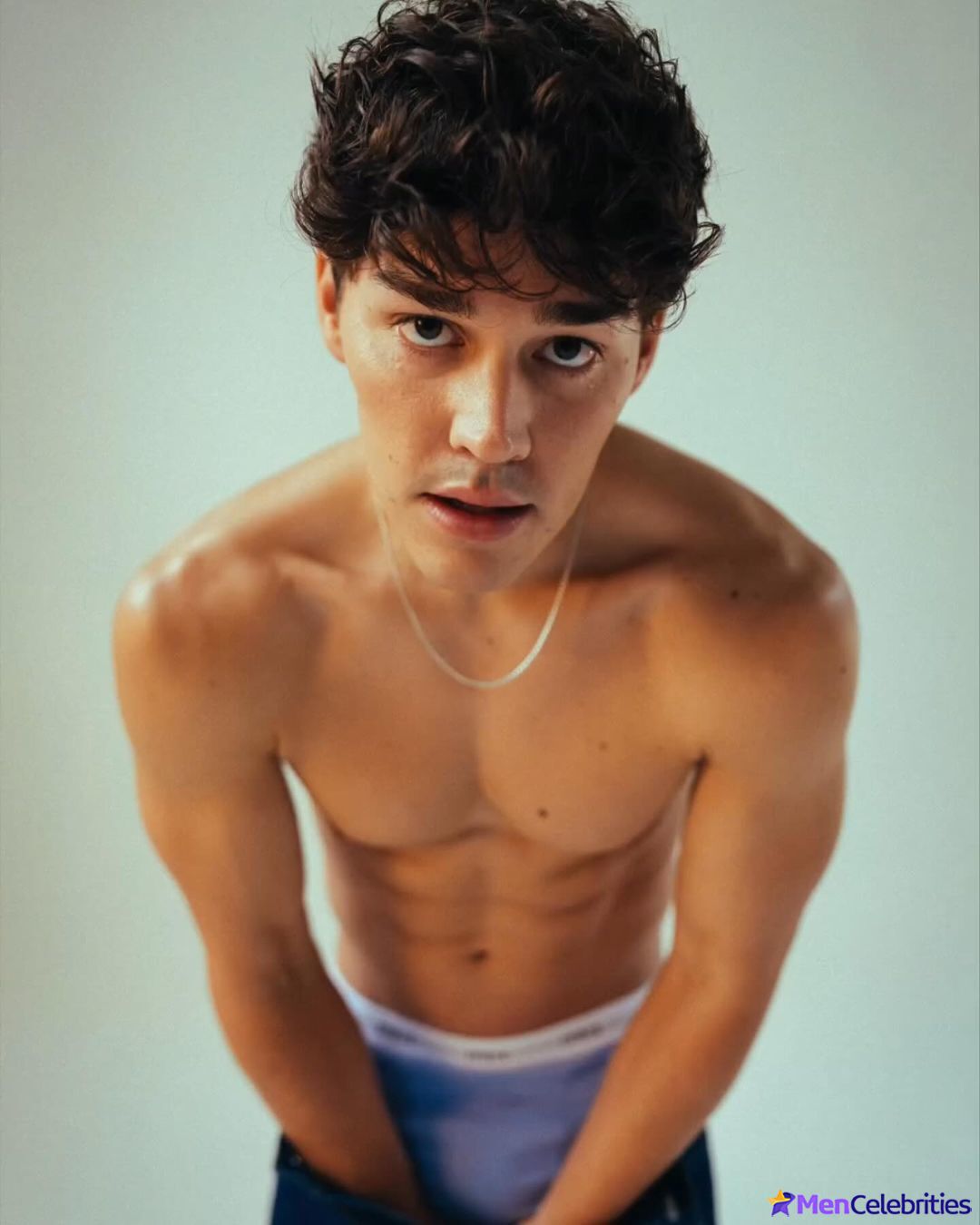 Noah Beck dick bulge and shirtless underwear pics