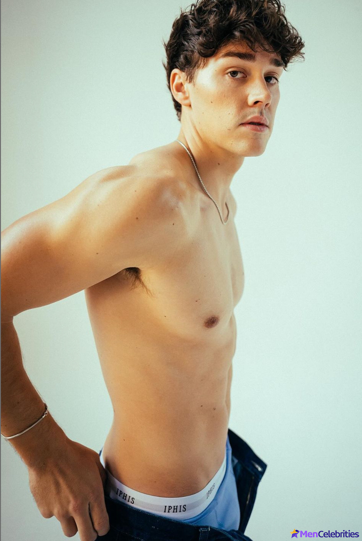 Noah Beck dick bulge and shirtless underwear pics