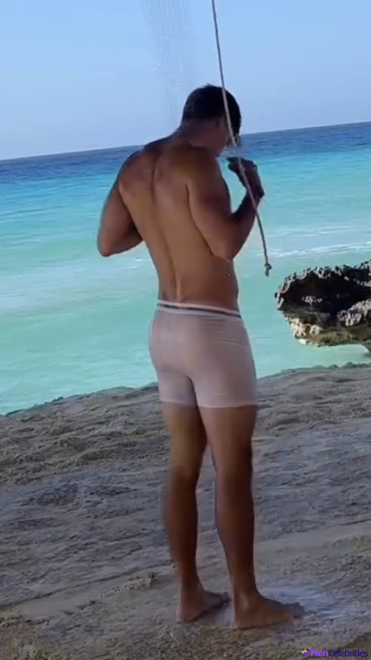 Noah Beck nude and wet underwear photos