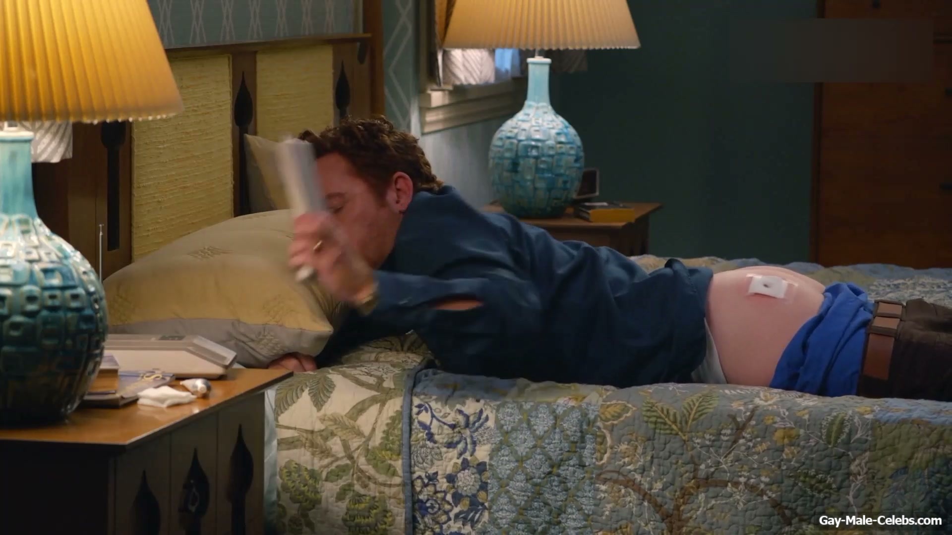 Scott Grimes Nude Ass And Sexy Funy Scenes in Ted