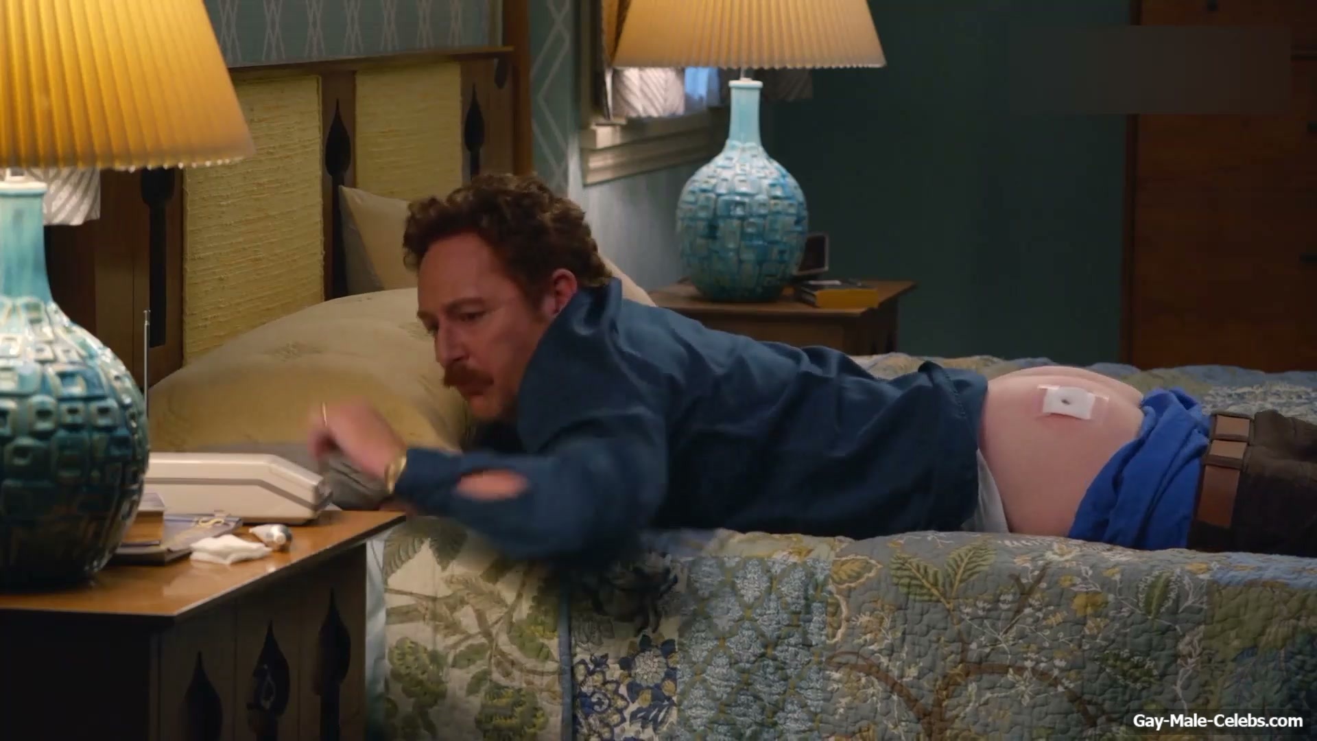 Scott Grimes Nude Ass And Sexy Funy Scenes in Ted