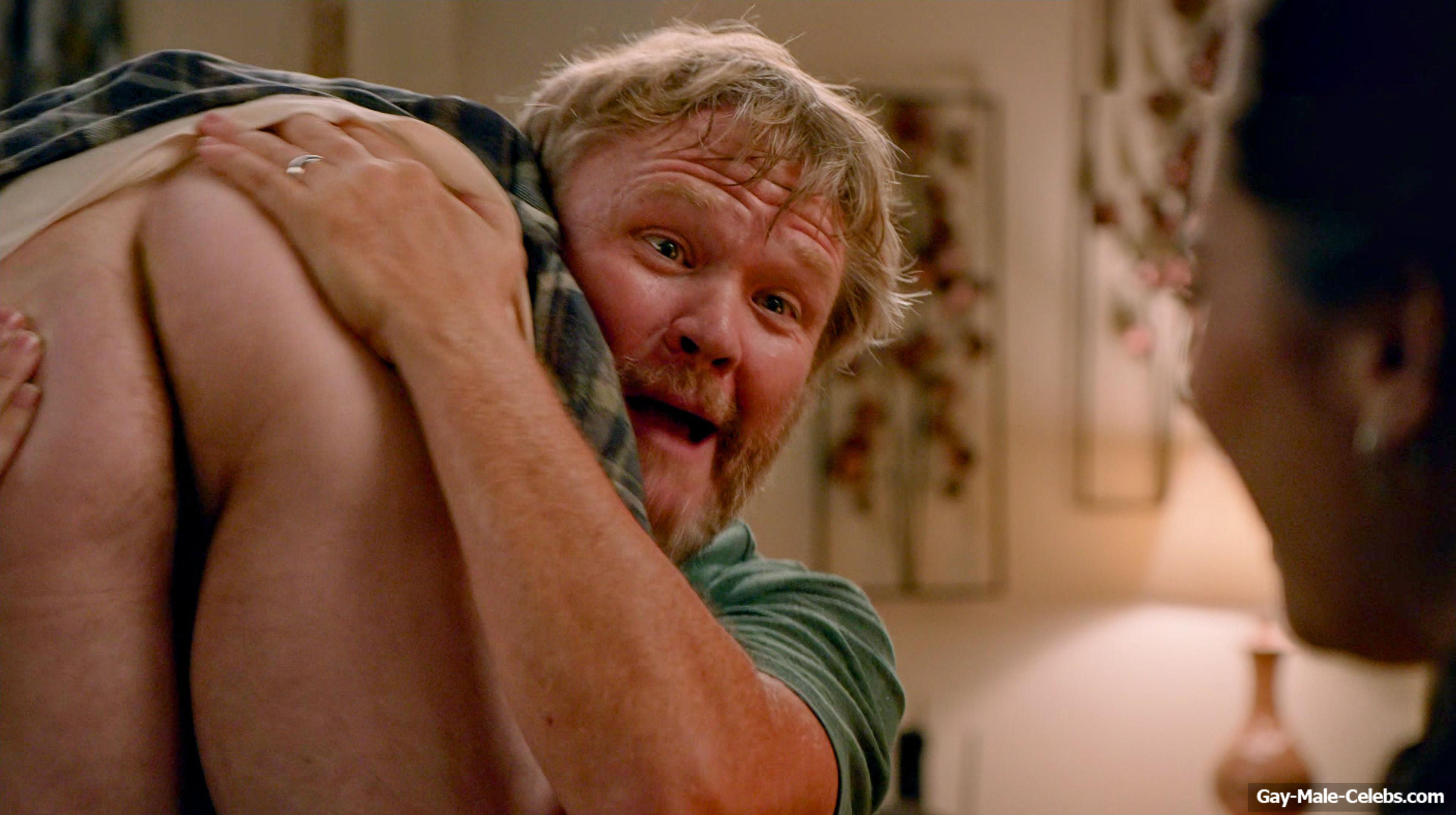 Scott Grimes bare butt