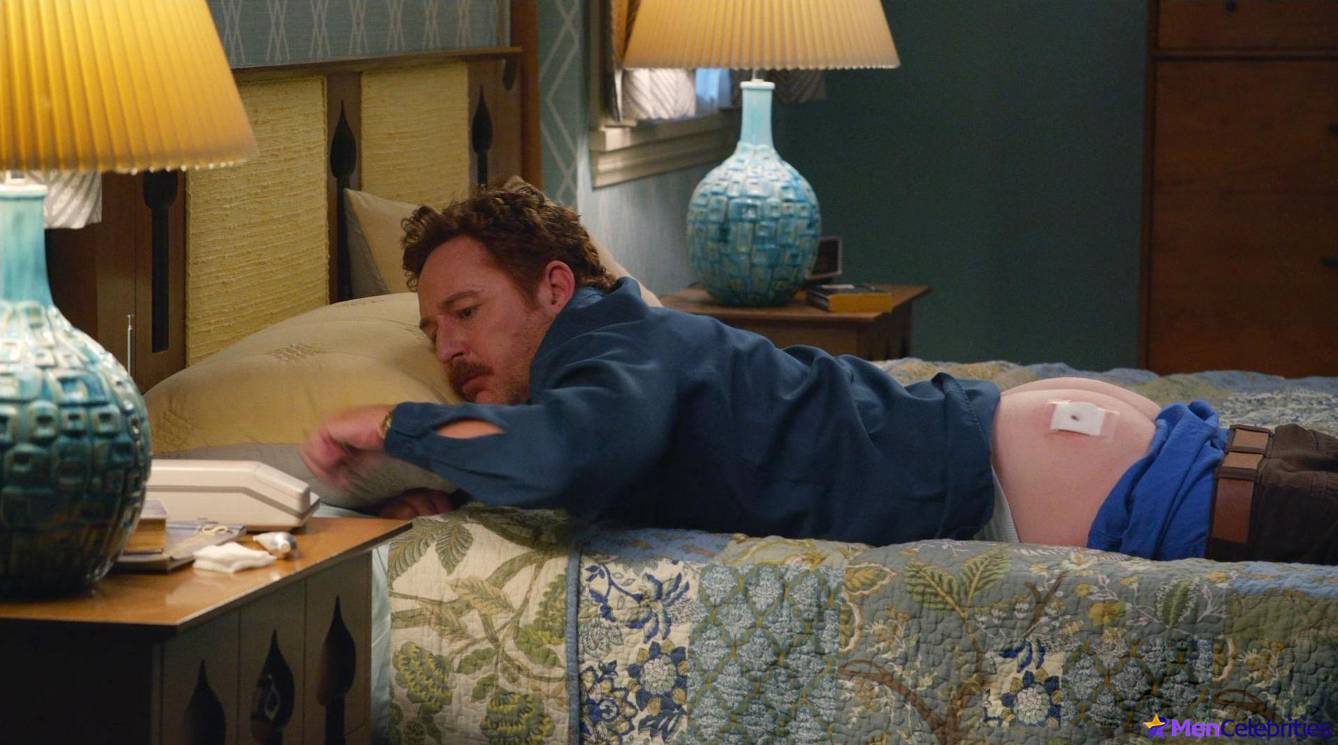 Scott Grimes nude and sexy scenes