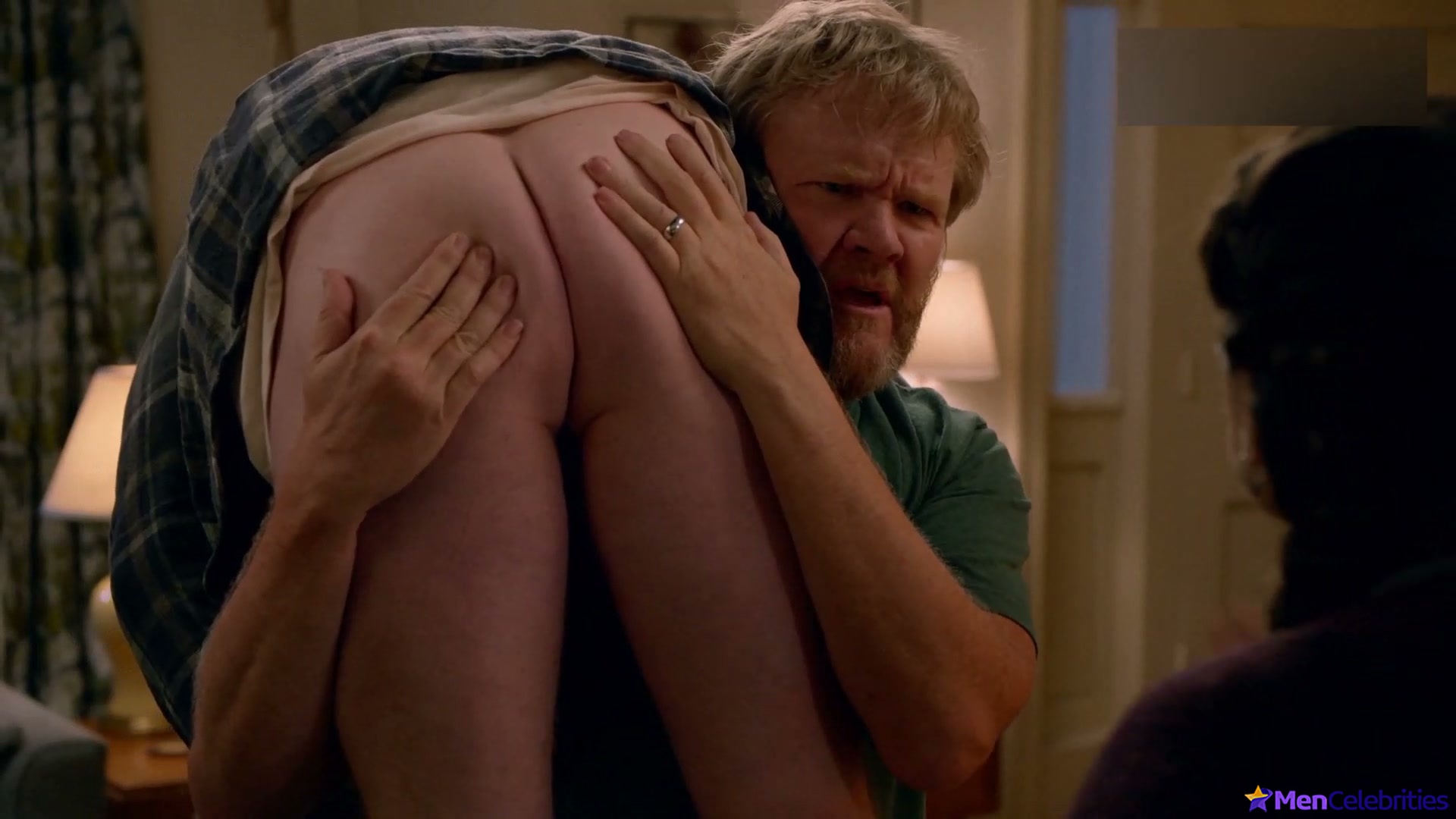 Scott Grimes nude and sexy scenes