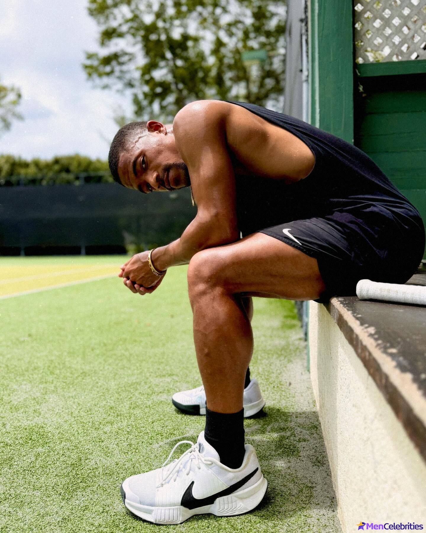 Steven G Norfleet shirtless and sexy pics