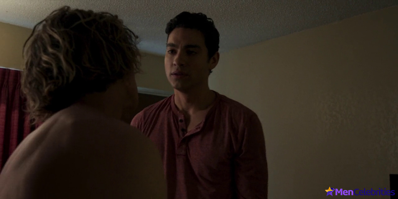 Will Peltz nude and gay sex scenes