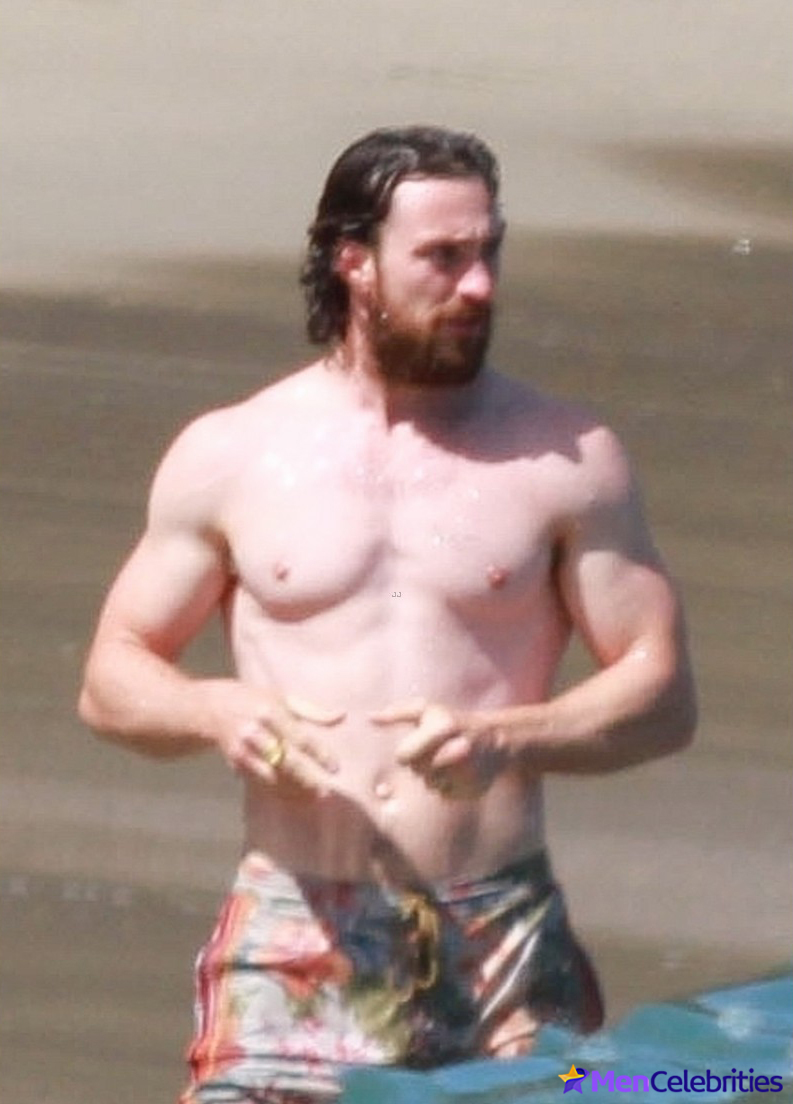 Aaron Taylor-Johnson nude dick pics