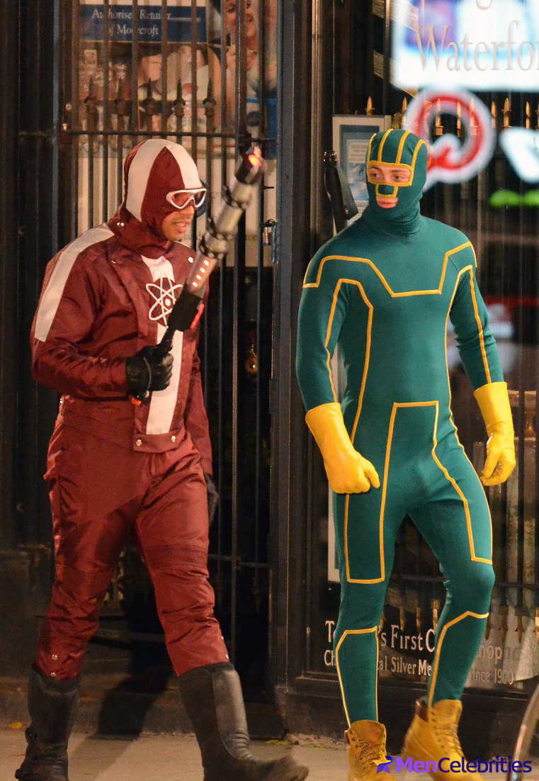 Aaron Taylor-Johnson penis shots