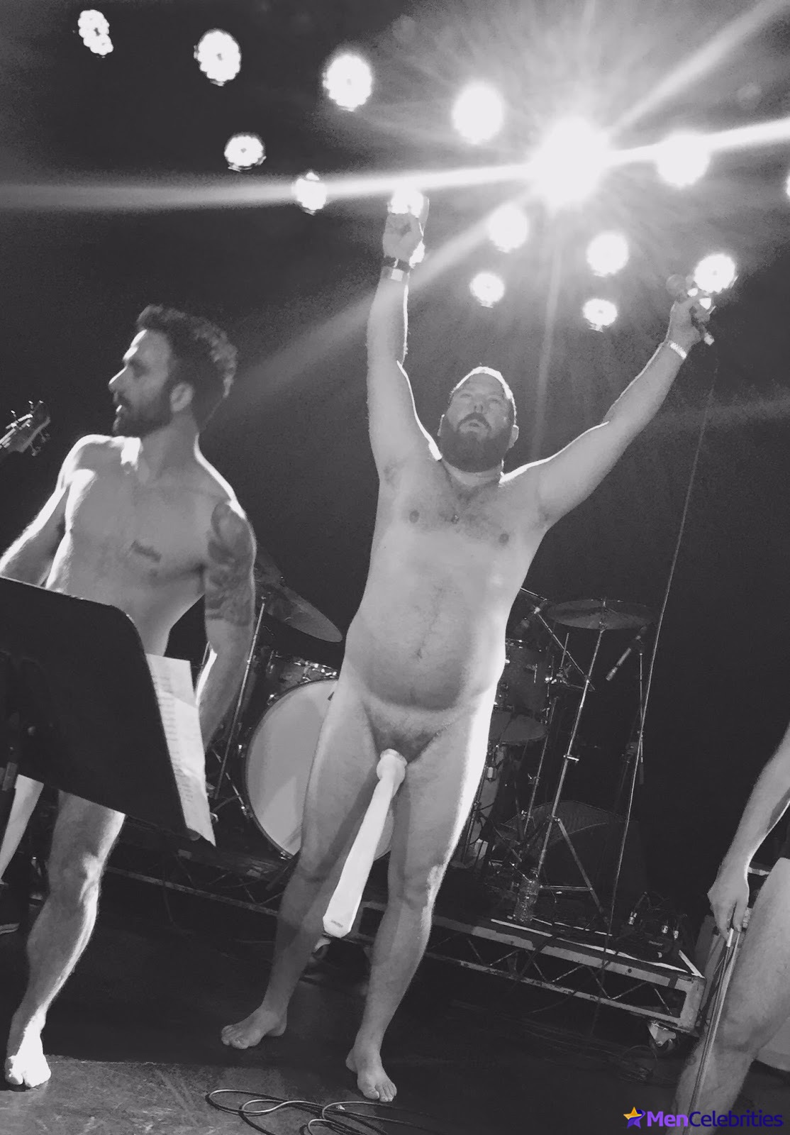 Bert Kreischer frontal nude and nsfw pics