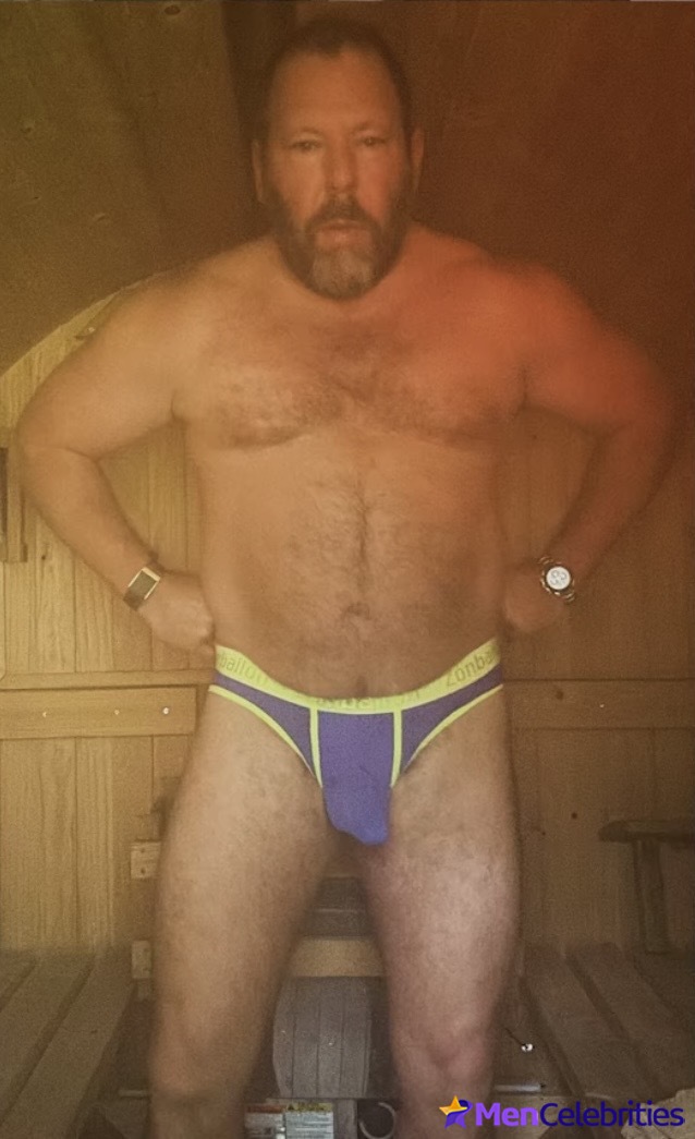 Bert Kreischer frontal nude and nsfw pics