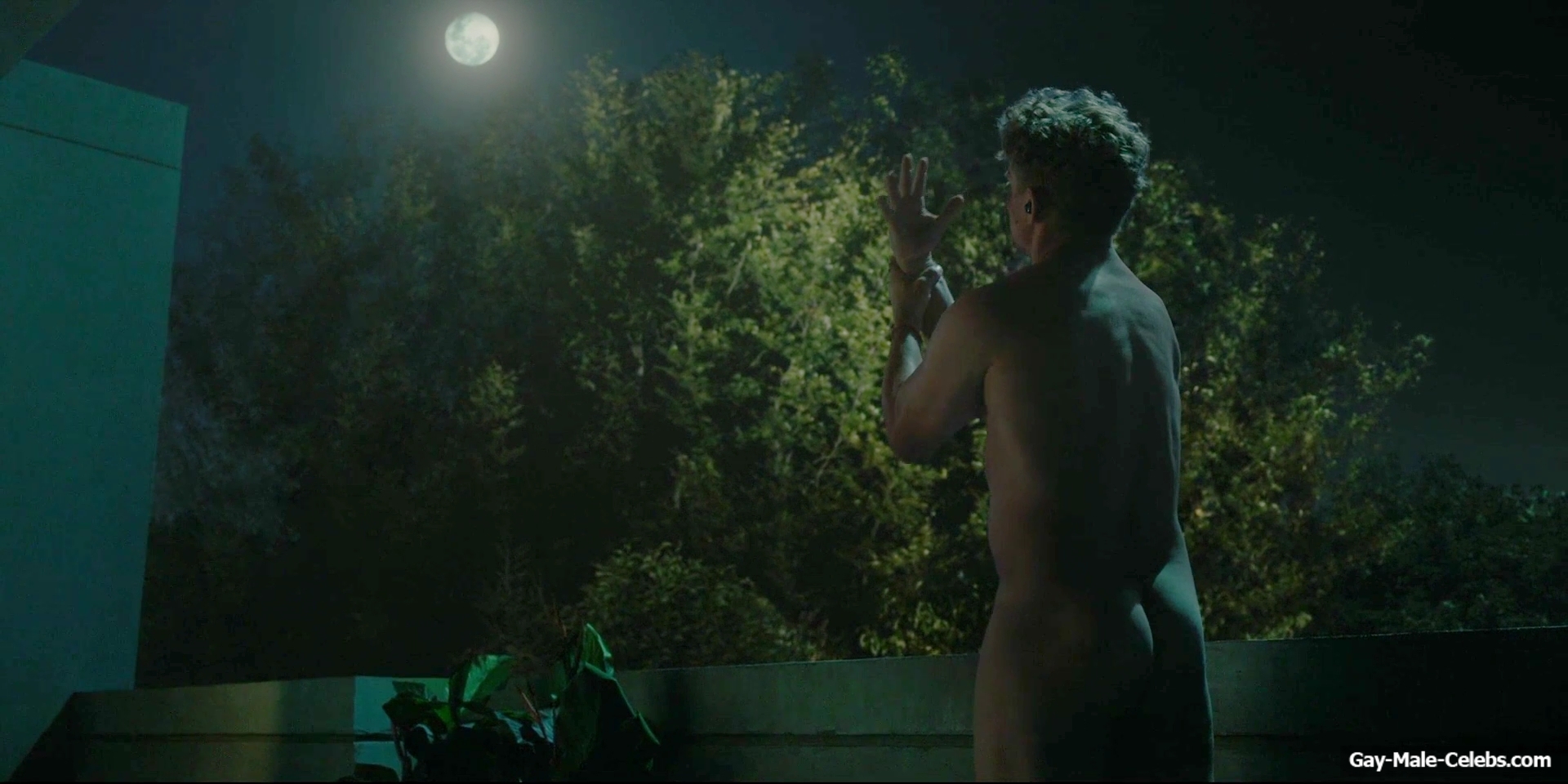Billy Magnussen nude scenes in The Audacity