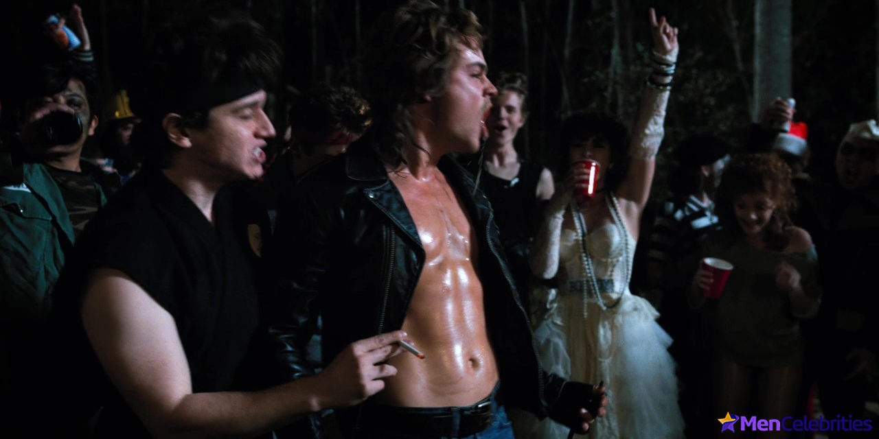 Dacre Montgomery nude and sex scenes