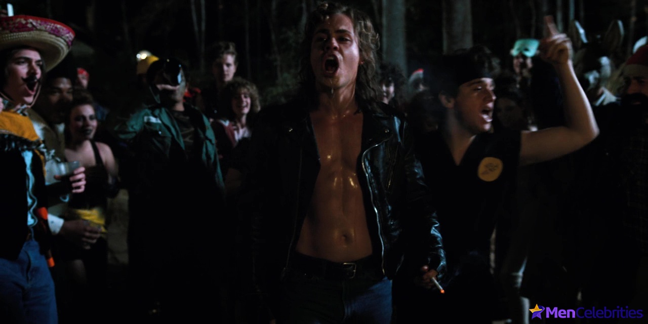 Dacre Montgomery nude and sex scenes