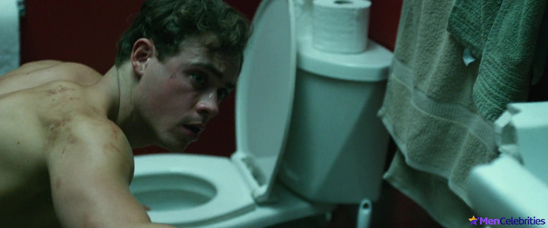 Dacre Montgomery nude and sex scenes