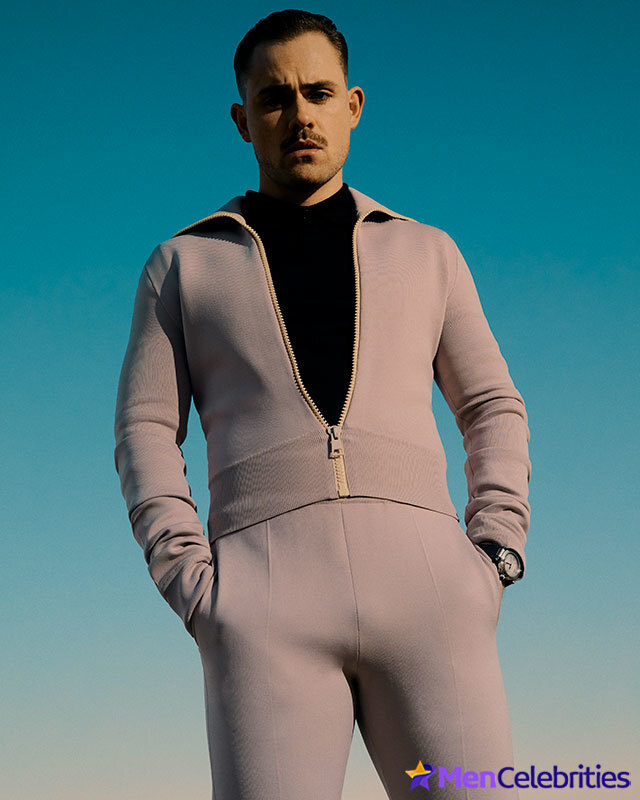 Dacre Montgomery shirtless and underwear pics