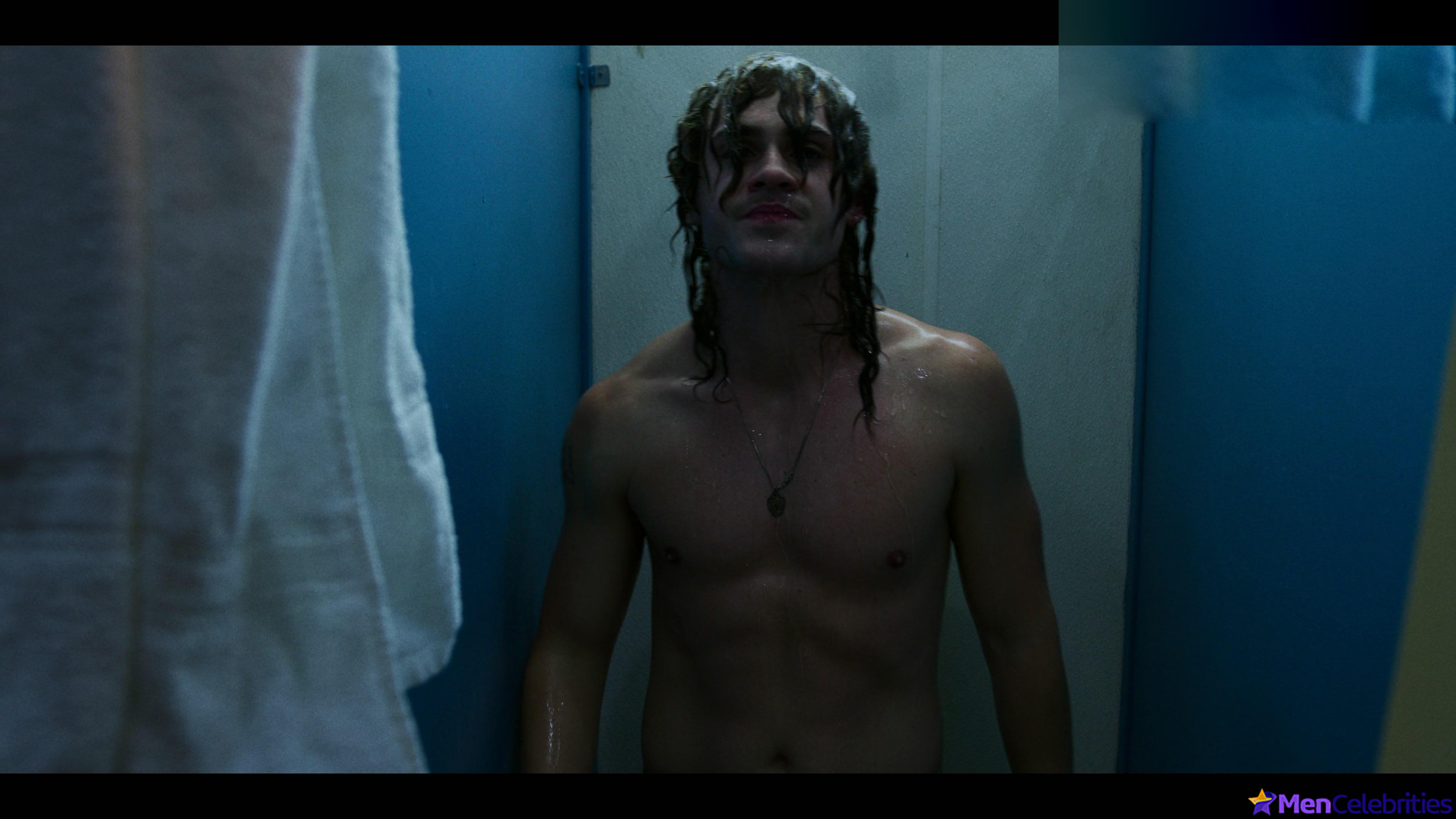 Dacre Montgomery nude and sex scenes