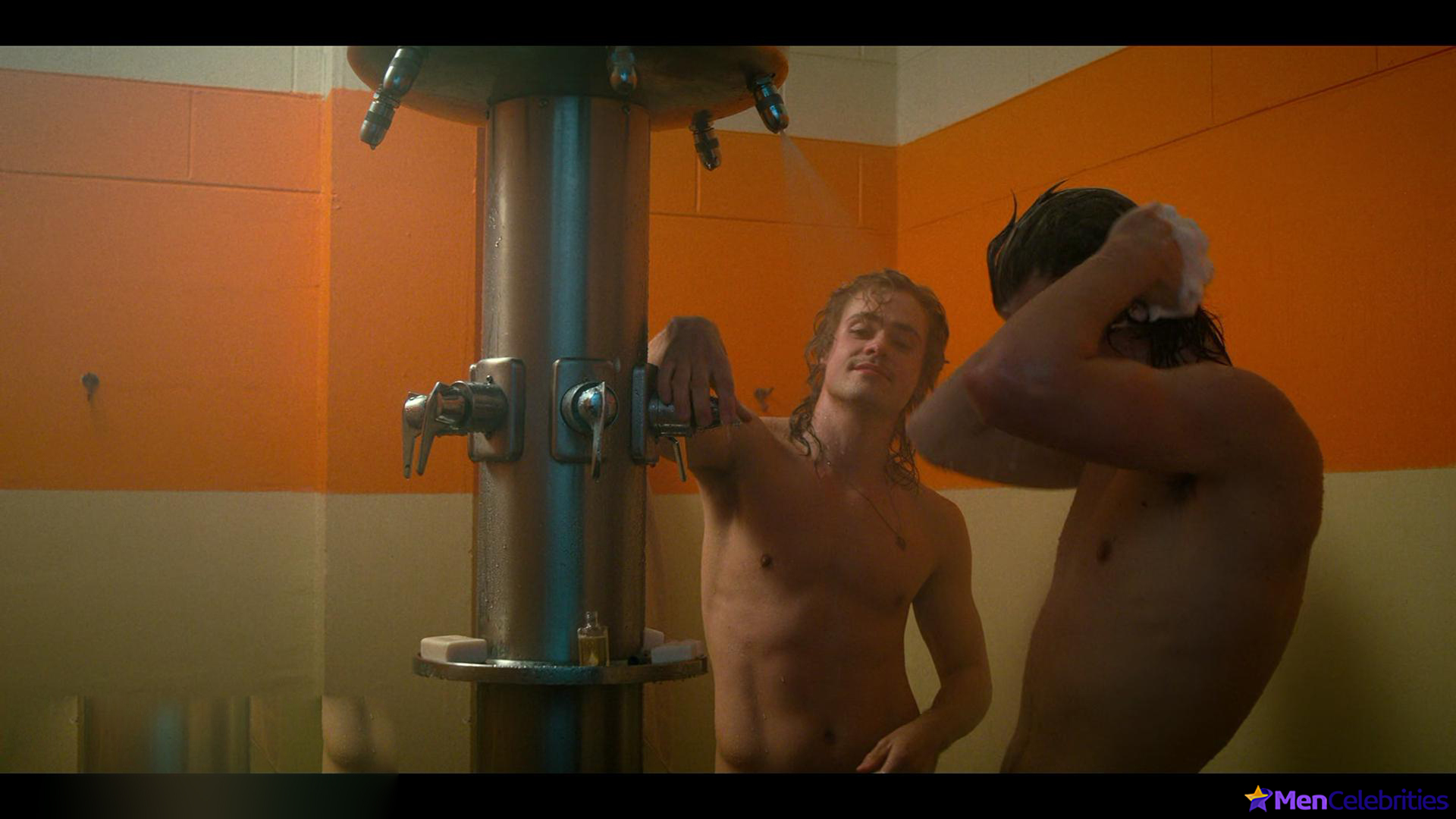 Dacre Montgomery nude and sex scenes