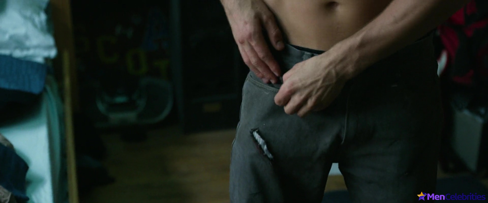 Dacre Montgomery nude and sex scenes