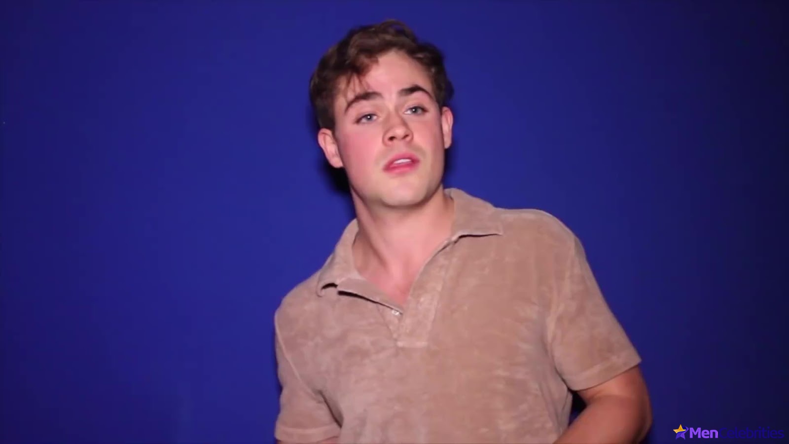 Dacre Montgomery nude and sex scenes