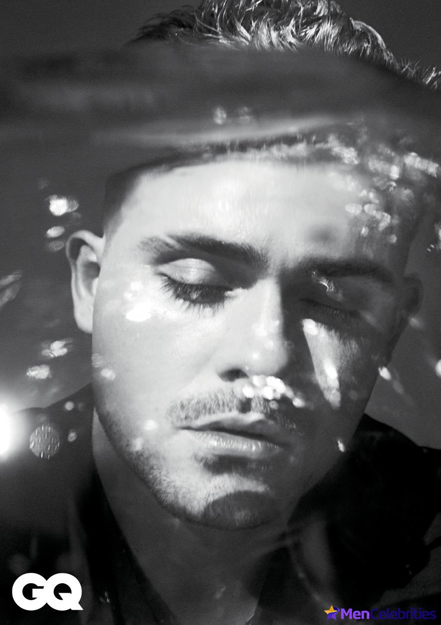 Dacre Montgomery shirtless and underwear pics