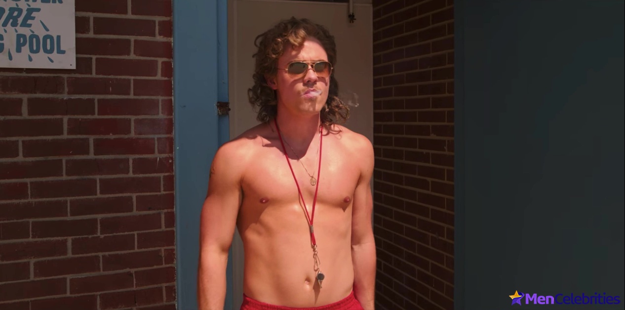 Dacre Montgomery nude and sex scenes