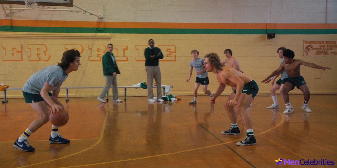 Dacre Montgomery nude and sex scenes