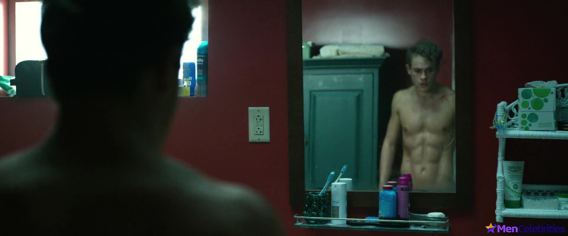 Dacre Montgomery nudes