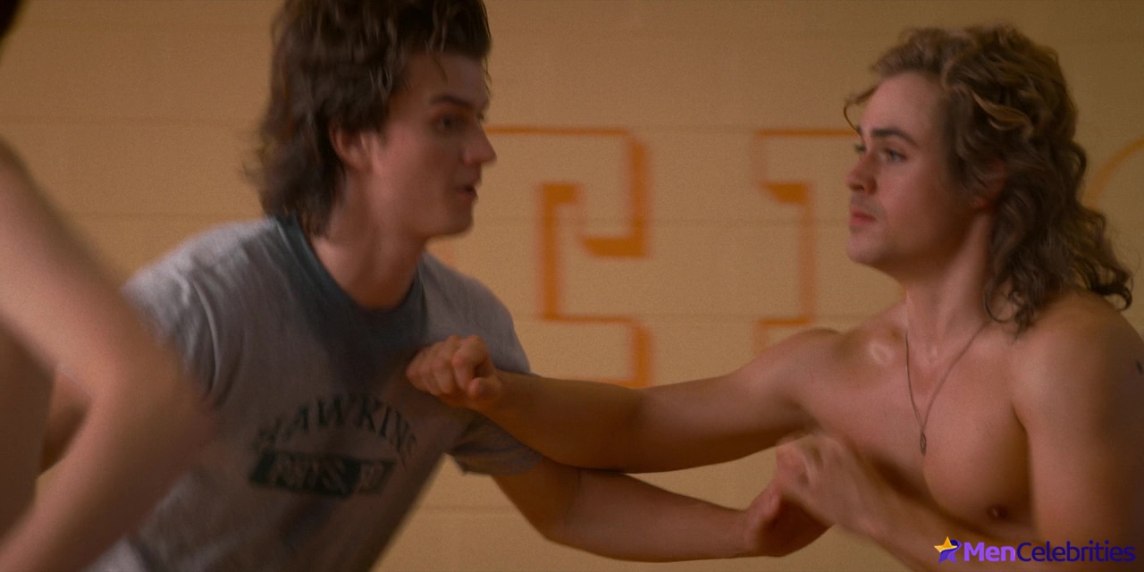 Dacre Montgomery nude and sex scenes