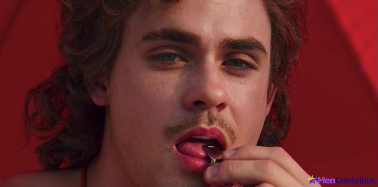 Dacre Montgomery nude and sex scenes