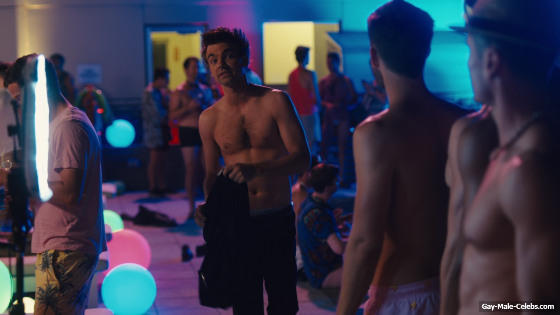 Drew Tarver And Other Nude Bulge in The Other Two