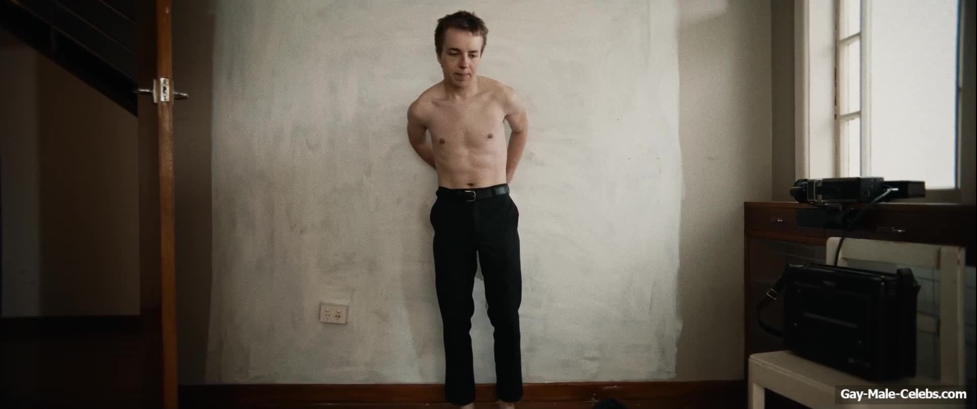 Ed Oxenbould nude and underwear in Head South