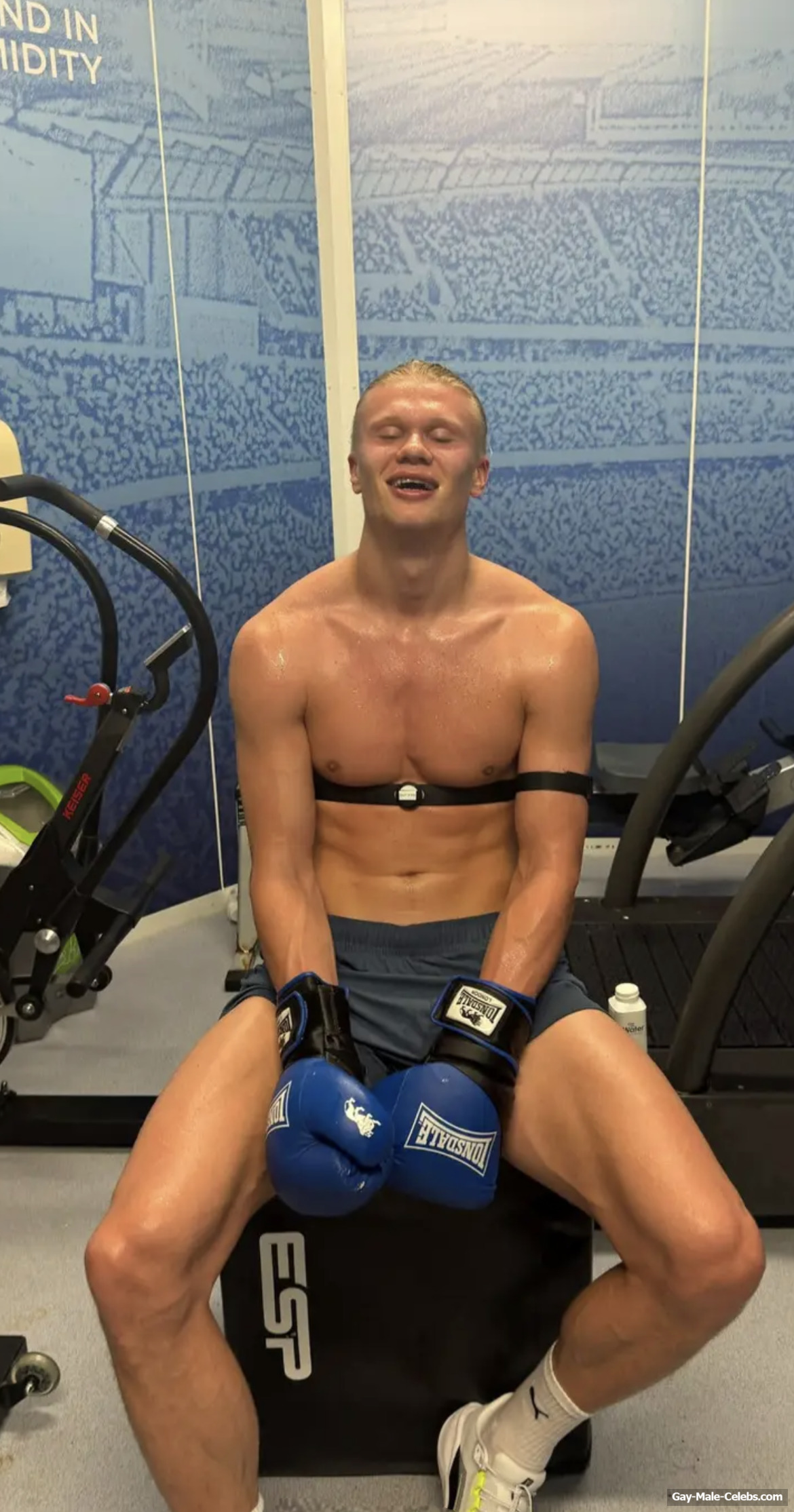 Erling Haaland Huge Penis Bulge Photos