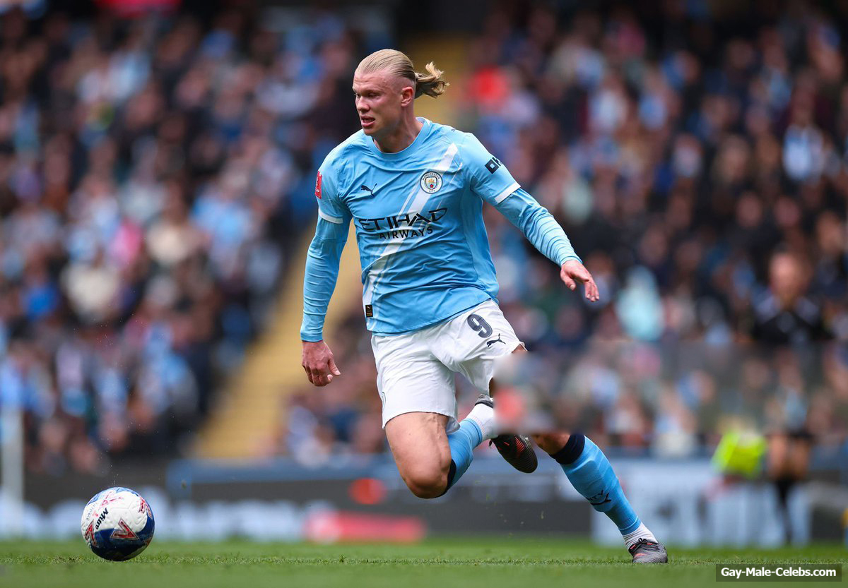 Erling Haaland Huge Penis Bulge Photos