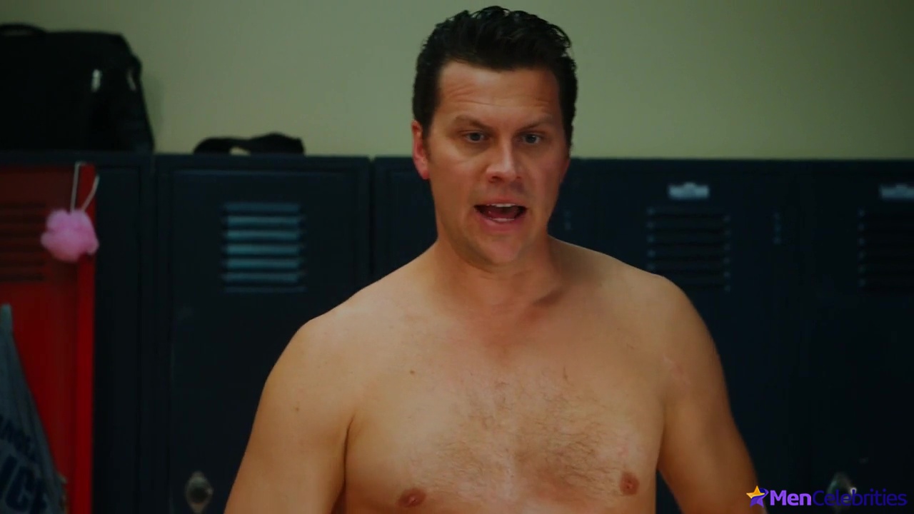 Hayes MacArthur nude and underwear scenes