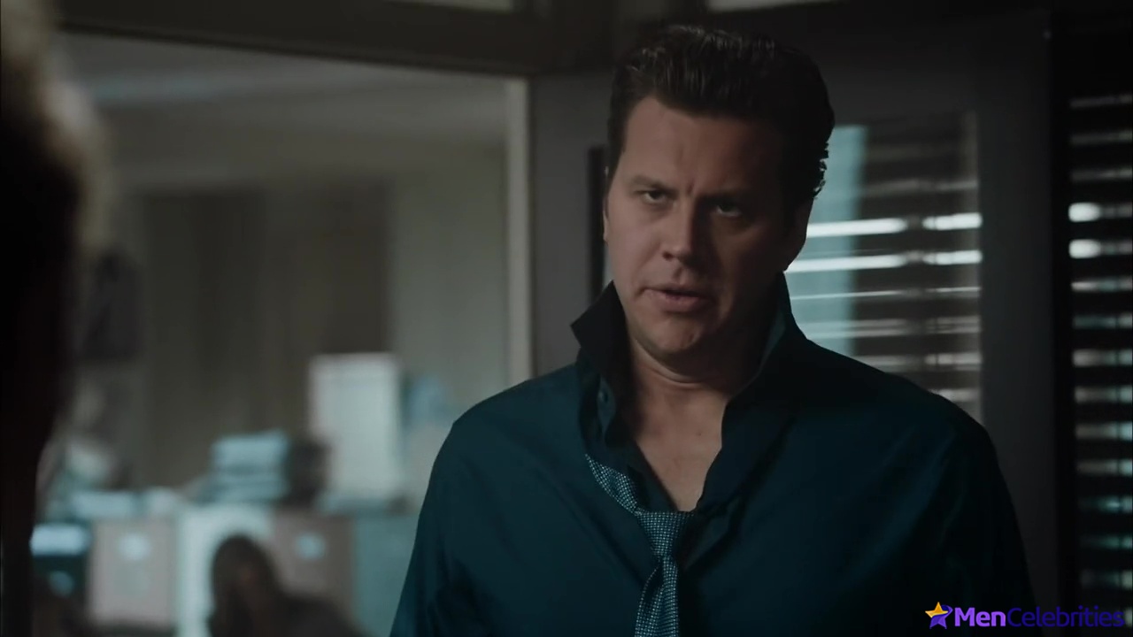 Hayes MacArthur nude and underwear scenes