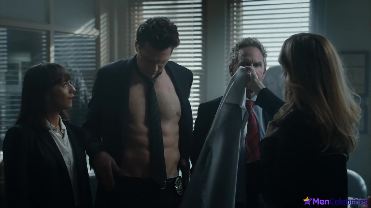 Hayes MacArthur nude and underwear scenes