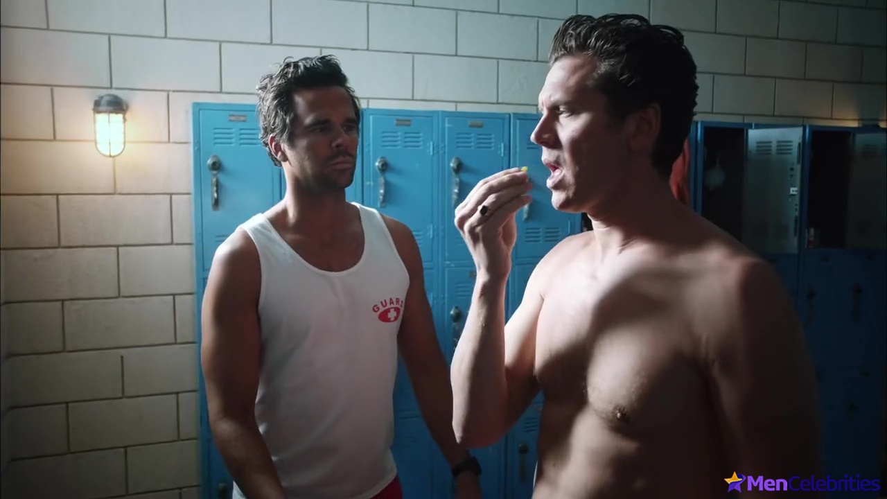 Hayes MacArthur nude and underwear scenes