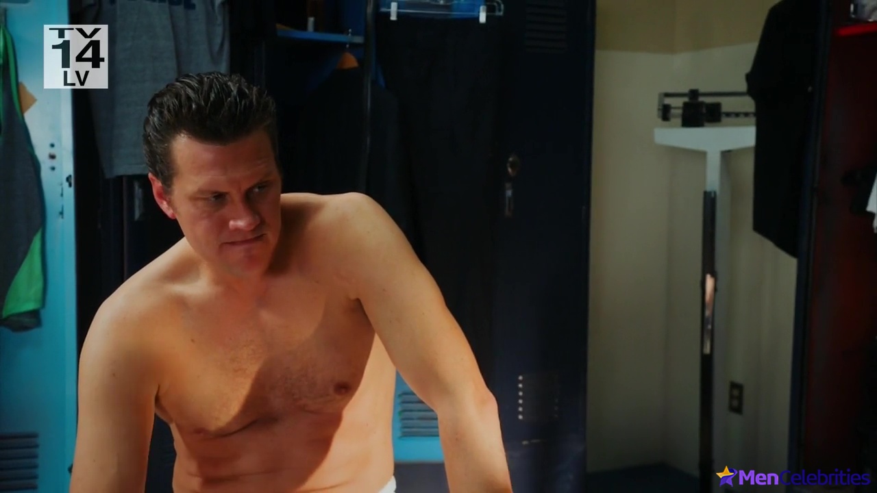Hayes MacArthur nude and underwear scenes