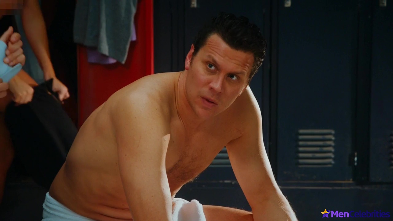 Hayes MacArthur exposed