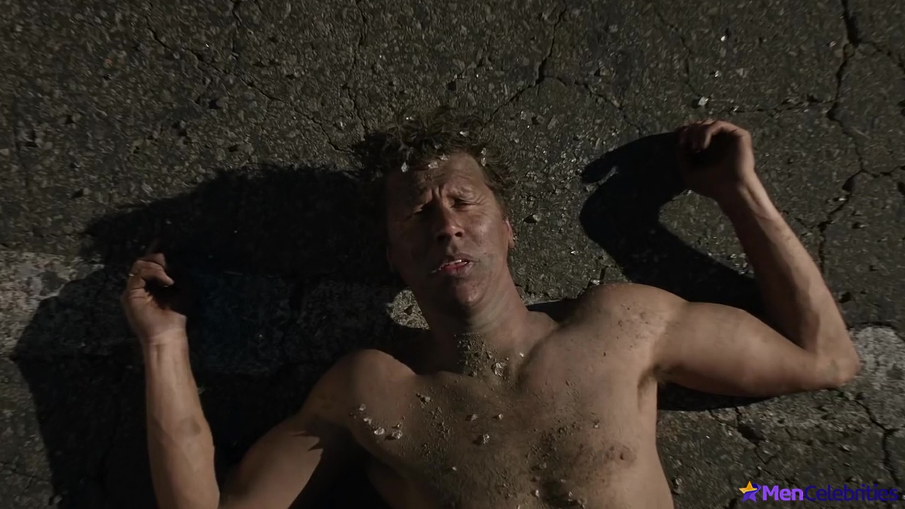 Hayes MacArthur nude and underwear scenes