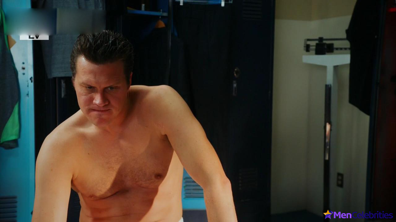 Hayes MacArthur nude and underwear scenes