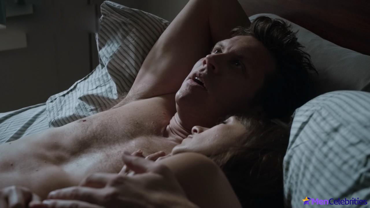 Hayes MacArthur nude and underwear scenes