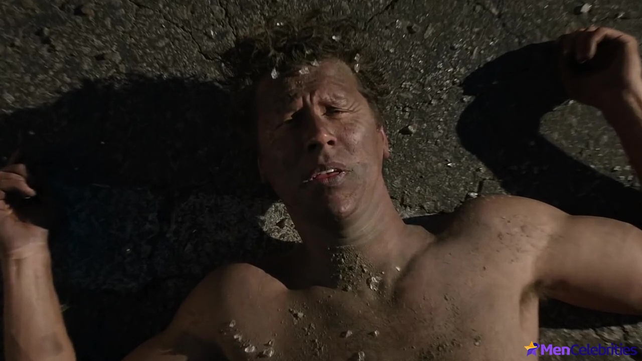 Hayes MacArthur nude and underwear scenes