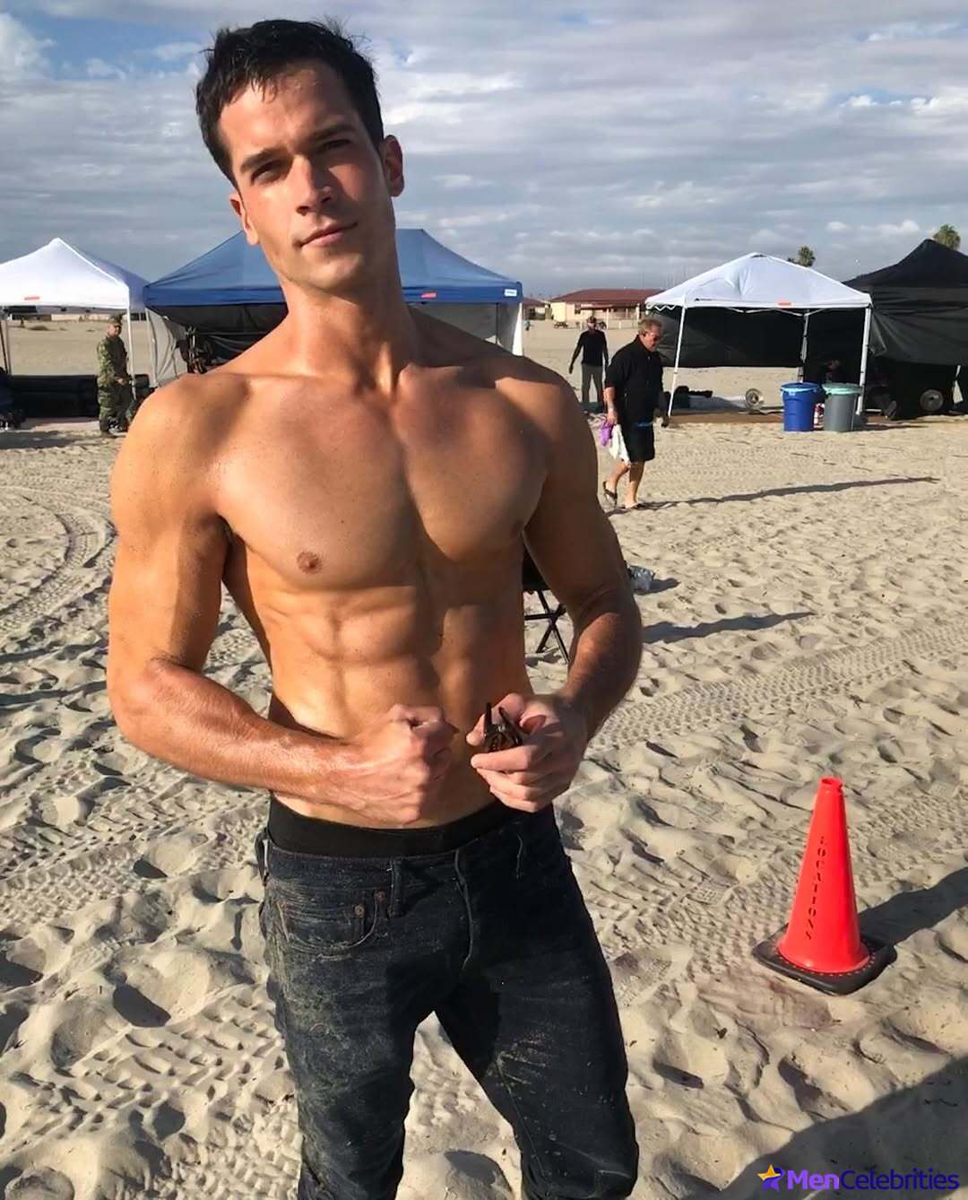 Jack Schumacher shirtless and sexy pics
