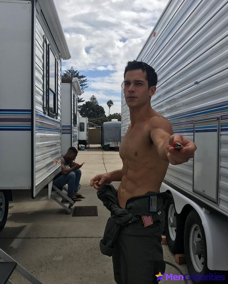 Jack Schumacher shirtless and sexy pics