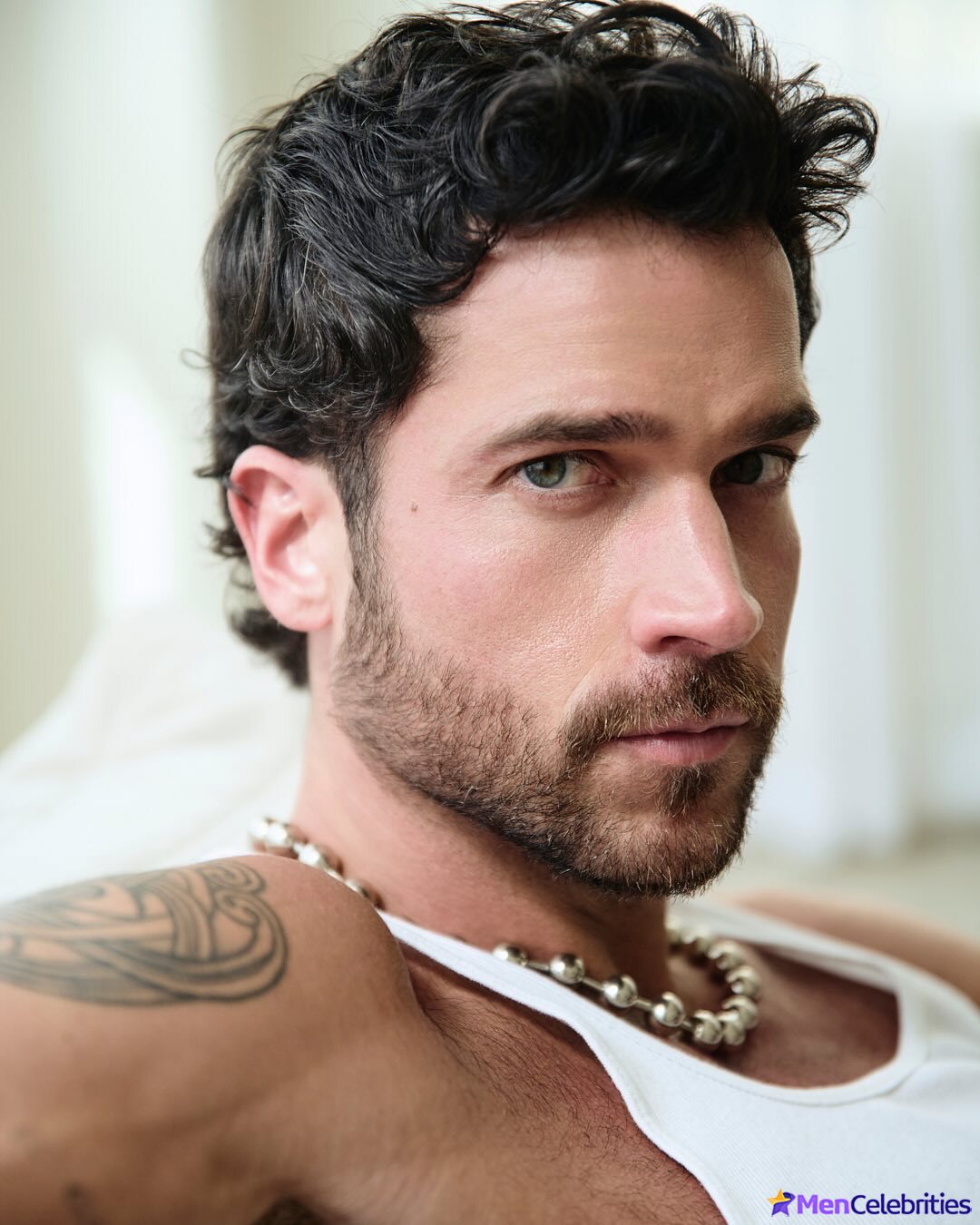 Jack Schumacher shirtless and sexy pics